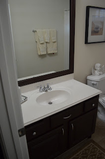 BeyondPrincess.blogspot.com: Bathroom Remodel cheap - good advice