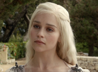 Emilia Clarke wig