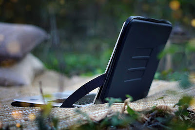 Protect Your Laptop From Shocks Or Splashes With The Ultra-Slim Subtech Drycase Cover