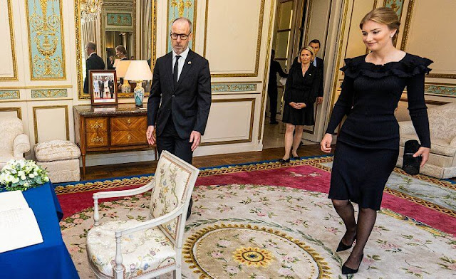 Crown Princess Elisabeth wore a new black fitted ruffled viscose dress by Paule Ka. The Crown Princess wore Jimmy Choo pumps