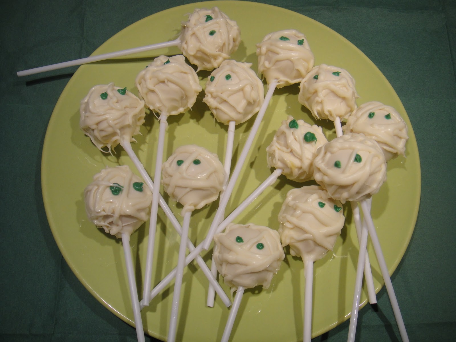 halloween cake pops images  cake pops - highly recommend if you want to make amazing looking cake