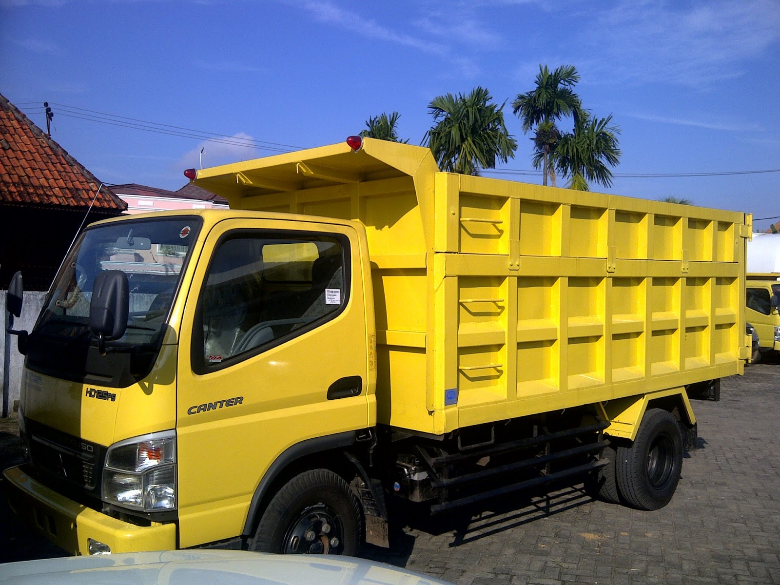 MITSUBISHI PALEMBANG Aneka Truck Mitsubishi Colt  Diesel  