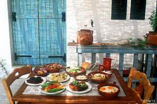 Τα πέντε απόλυτα φαγητά του Ελληνικού καλοκαιριού  