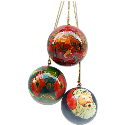 Cute Collections of Christmas Balls for Decorations