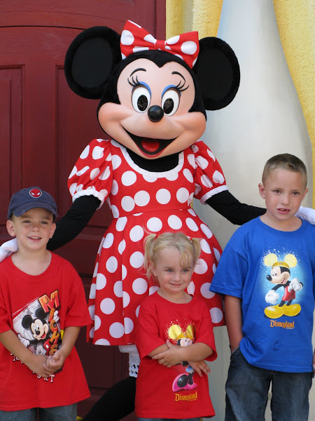 Minnie and the Kids