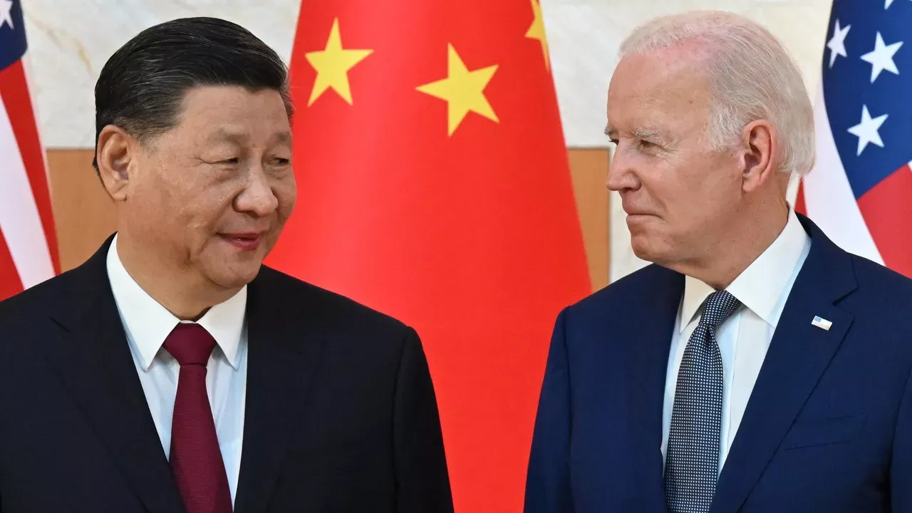 الصين تصف بايدن بأنه"غير مسؤول" بعد وصفه بينج ب' ديكتاتور مرة أخري'