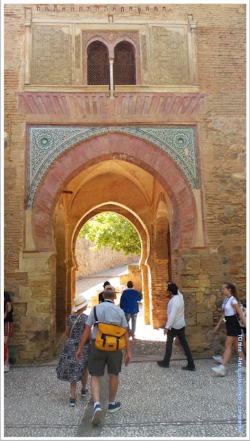 sem guia; Europa; Alhambra; El Generalife; Puerta del Vino;