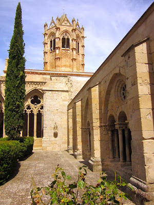 Claustro del monasterio de Vallbona de les Monges