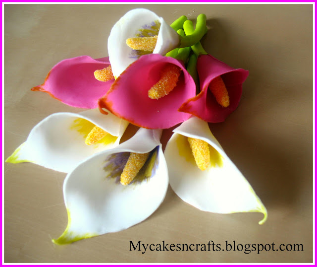 These Calla Lily's are very easy to make at a beginner level. They can be made using MMF, Rolled Fondant Sugar Paste or any clay using minimal materials.