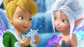 Gambar animasi TinkerBell dan PeriWinkle di negeri musim dingin