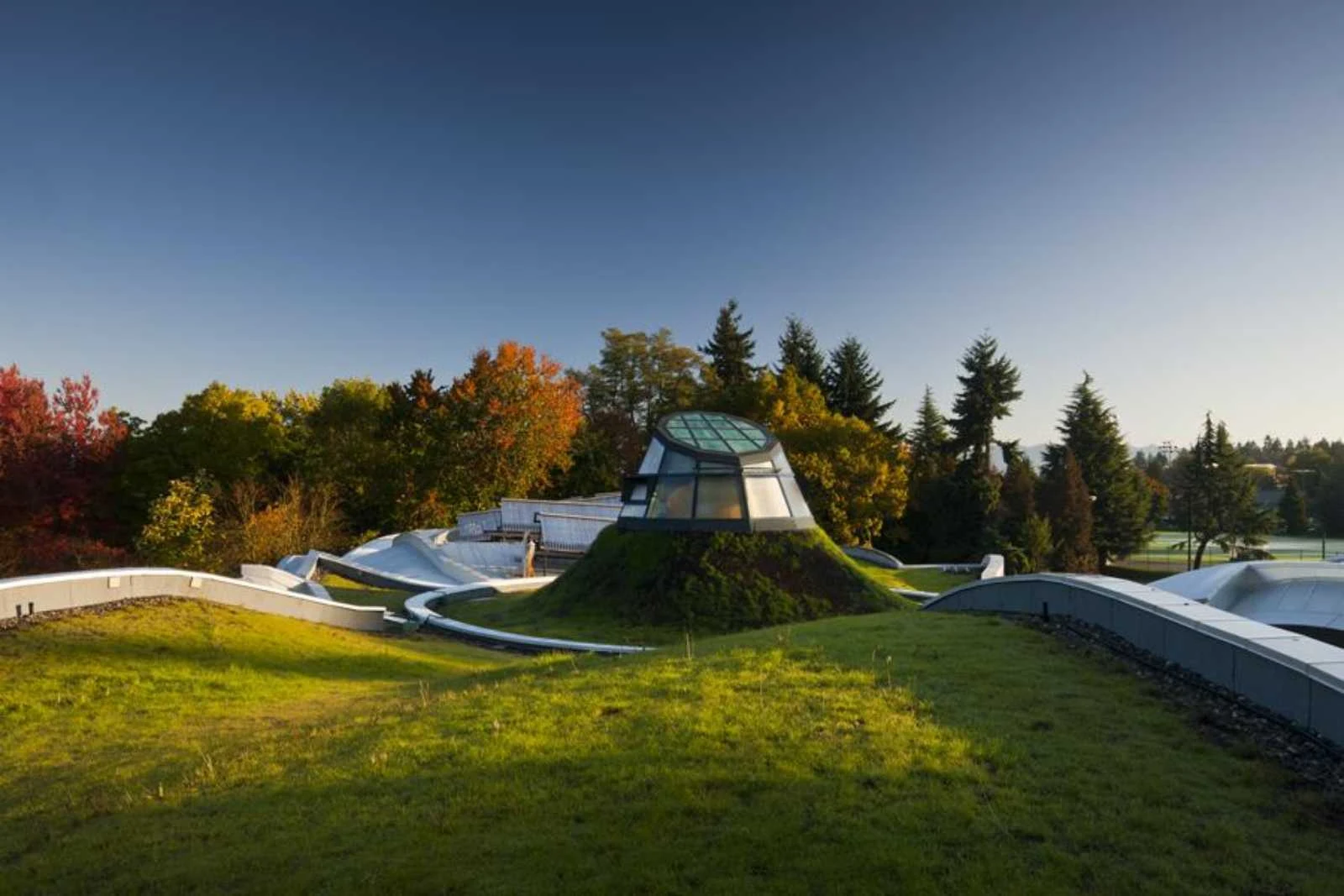 VanDusen Botanical Garden Visitor Centre by Perkins Will