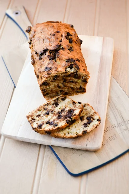 Vegan chocolate chip banana bread