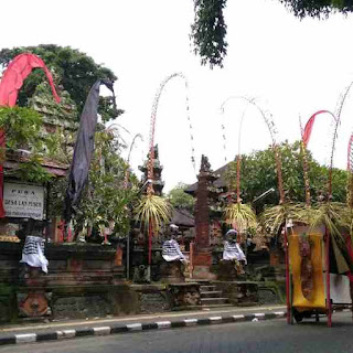 Pura desa pasar Badung, pesona pura Bali, pura Bali terbesar
