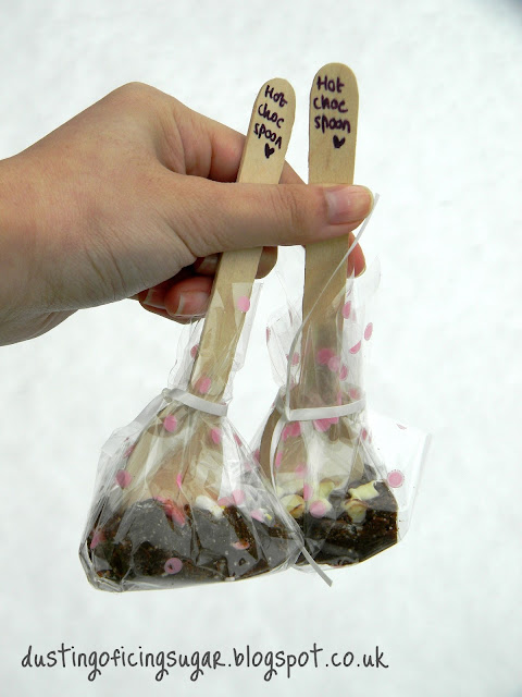 Hot choc spoons - dustingoficingsugar.blogspot.co.uk