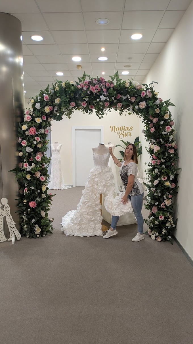 Loli encuentra su vestido de novia en nuestro salón Emporio en Murcia: una historia llena de emoción.