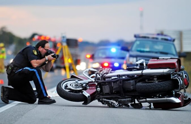 When to Contact a motorbike Accident lawyer