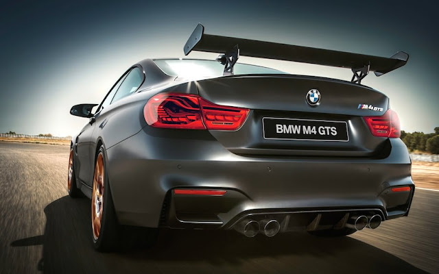 BMW M4 GTS 日本発売