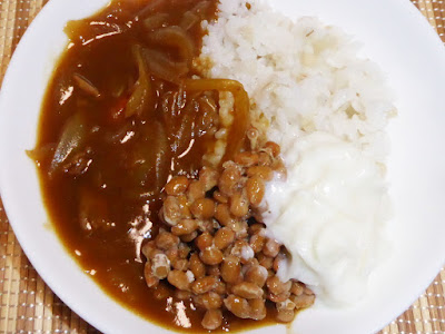 玉ねぎヨーグルト納豆カレー