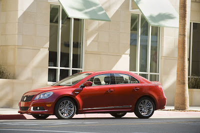 2011 Suzuki Kizashi Sport Side View