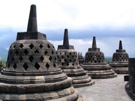 Makalah Candi Borobudur  Review Ebooks