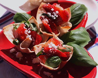 Strawberry Wonton Cups from Best of Long Island and Central Florida