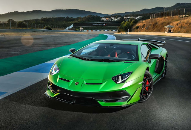 Lamborghini Aventador 2020 Full Review | Pictures, Price and Experience