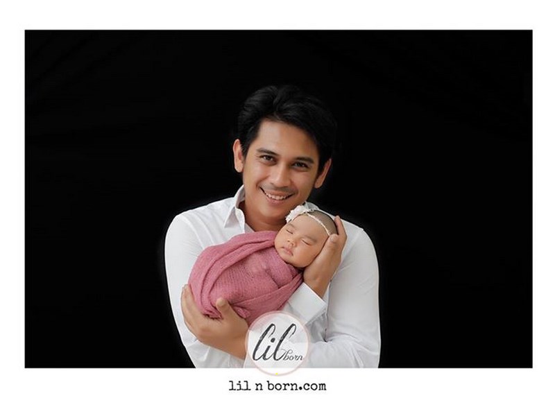  5 GAMBAR TAHNIAH ZUL HUZAIMY TIMANG ANAK PEREMPUAN Uh 