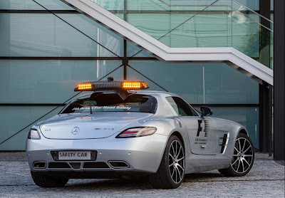 2013 Mercedes-Benz SLS AMG GT F1 Safety Car