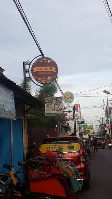 Bakpiapia Jalan Dagen Yogyakarta