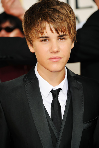 justin bieber 4 years. Justin Bieber Biography – The
