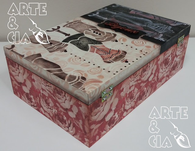 Caixa de Bijouterias de MDF e Scrapbook - Tema: Corselette - Arte & Cia 1