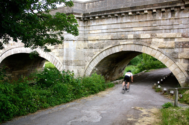 The Avoncliff Aqueduct was completed in 1805