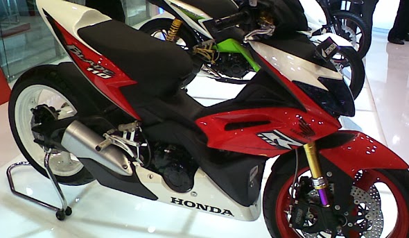 Foto Modifikasi  Motor  Honda  Blade  Terbaru