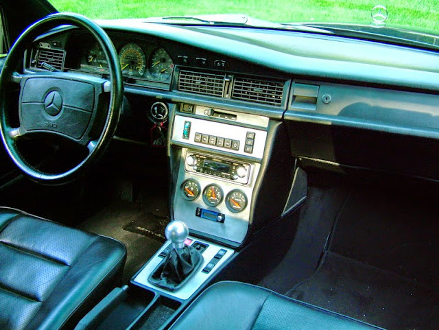 w201 turbo interior