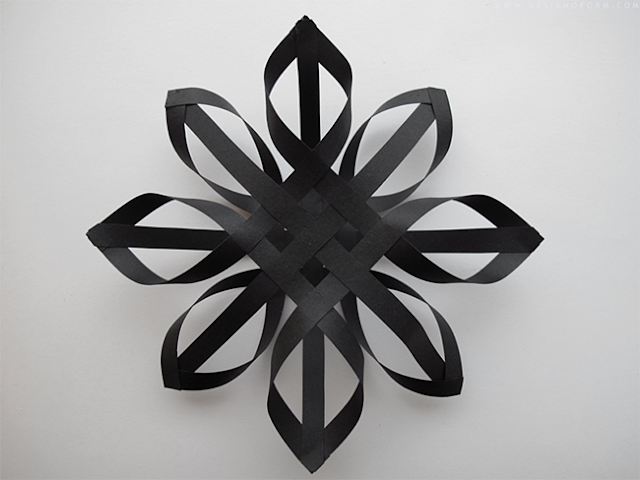 3d Snowflake out of Paper