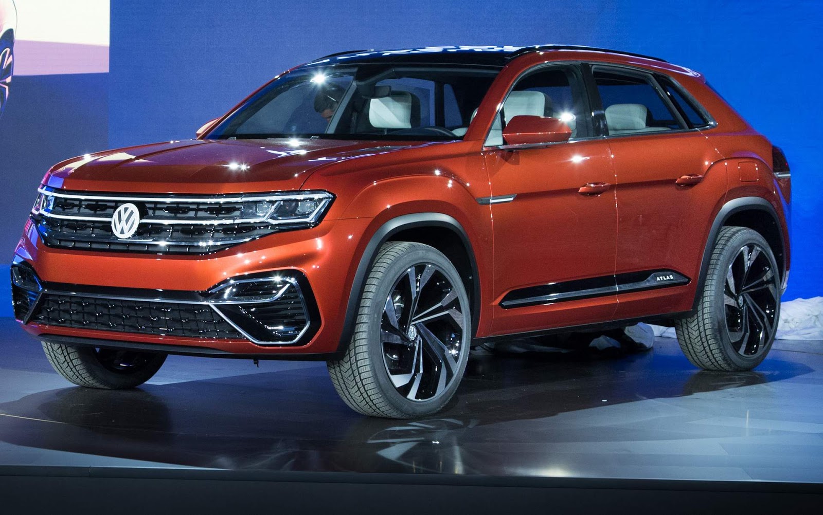 VW Atlas Cross Sport: SUV esportivo cupê chega em 2019