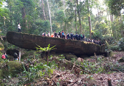 Ribuan Pendaki Ikuti Open Trip Perdana Bukit Undau