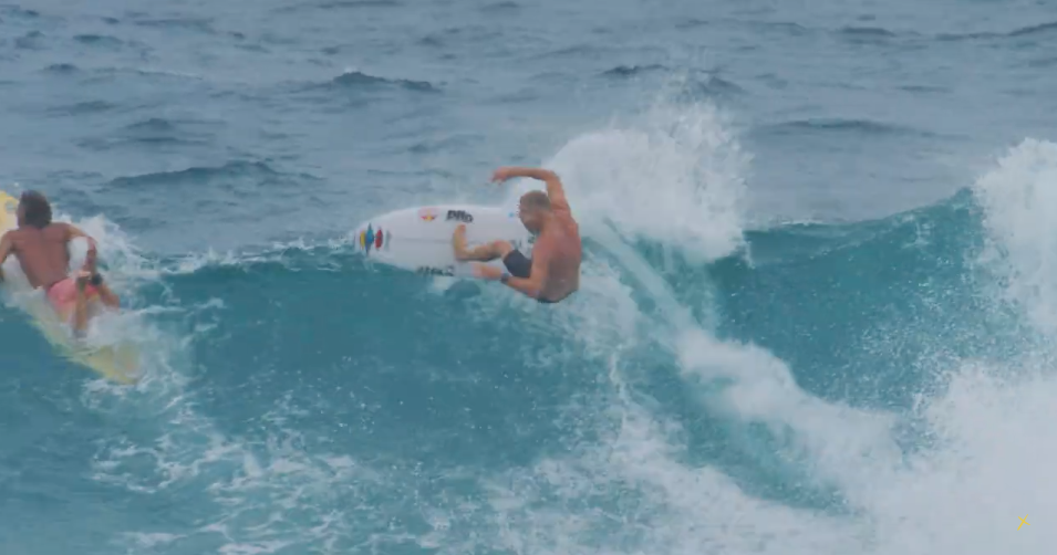 A Lesson On Speed & Flow | Mick Fanning Surfing Snapper Rocks QLD