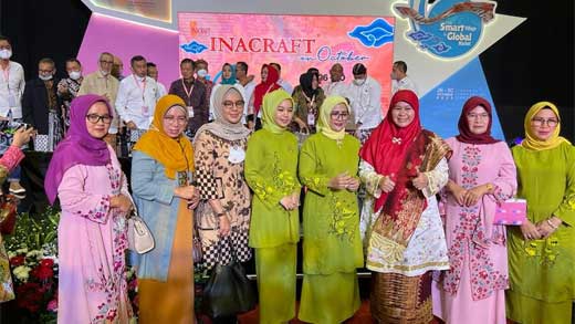 Dekranasda Pasbar Promosikan Umkm Di Inacraft On October Jakarta