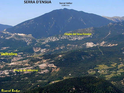 Vallcebre i la Serra d'Ensija des del Roc dels Quatre Batlles. Autor: Ricard Badia