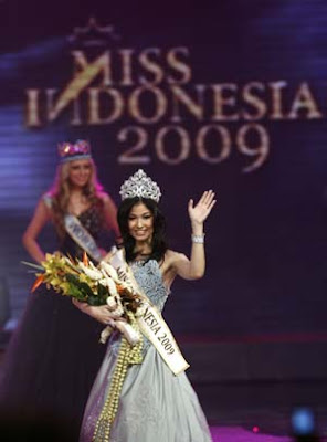 Miss Indonesia 2009 : Karenina Sunny Halim