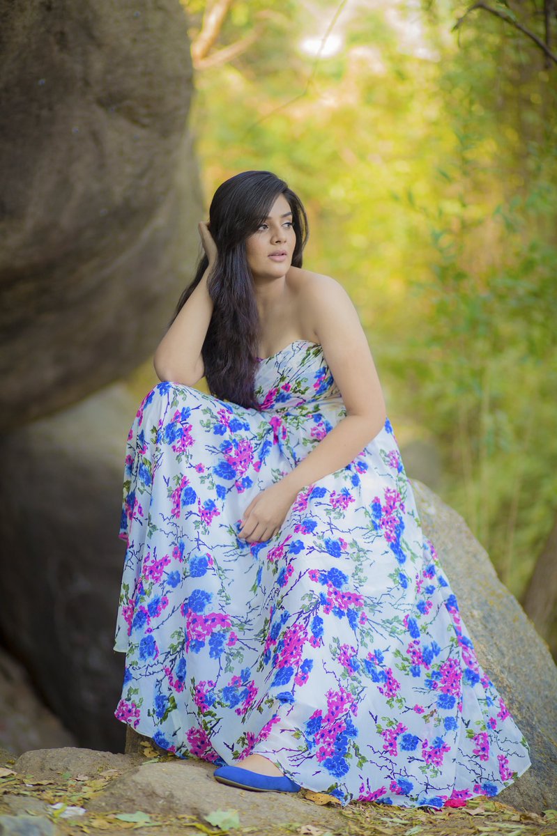 Actress Sreemukhi Latest HD Images