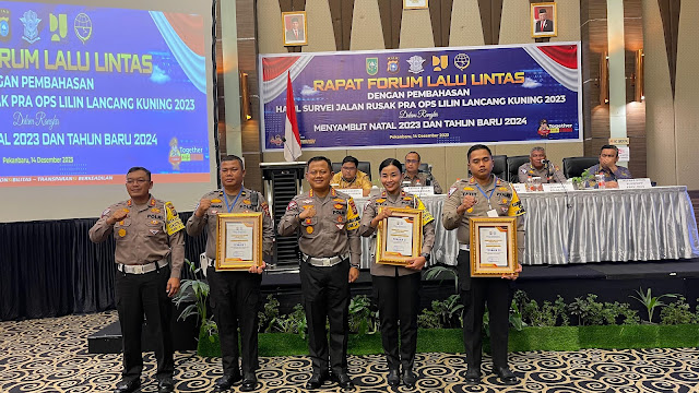 Satlantas Polres Pelalawan terima Penghargaan Satlantas Terbaik satu Se Polda Riau dalam Program Bulan Tertib Helm