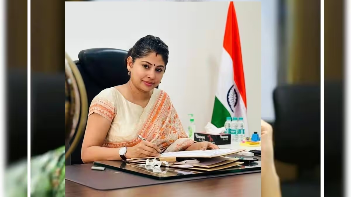 IAS-Smita