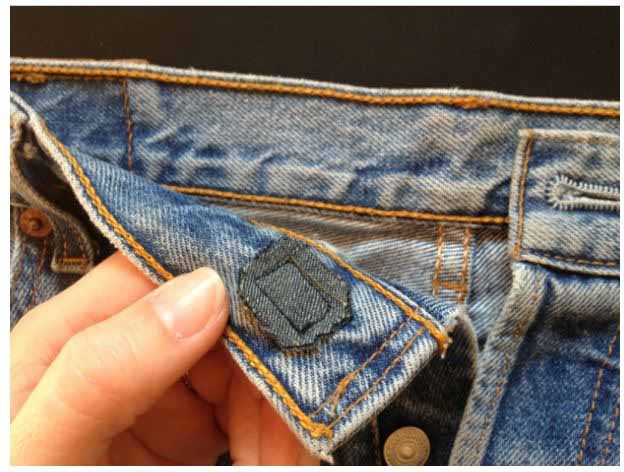 Cara Memperbaiki Kancing Celana Jeans yang Rusak PT 
