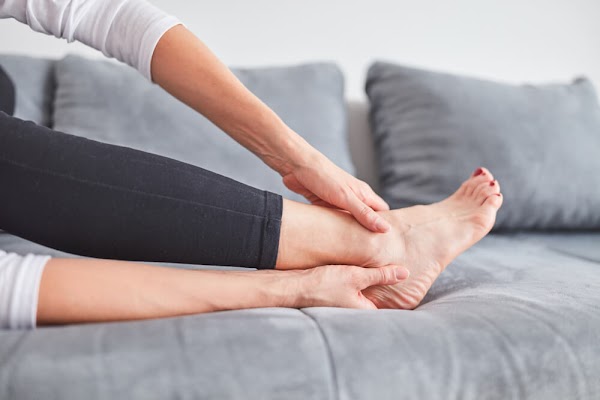 How to treat top of foot pain from running