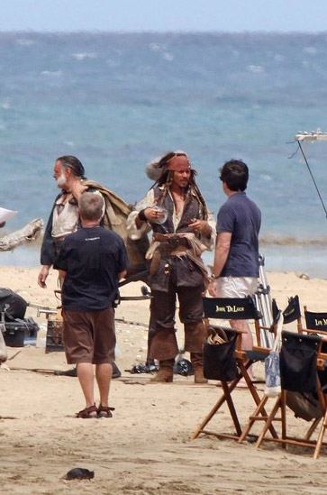 gemma ward pirates of caribbean 4. Johnny Depp on Set of Pirates