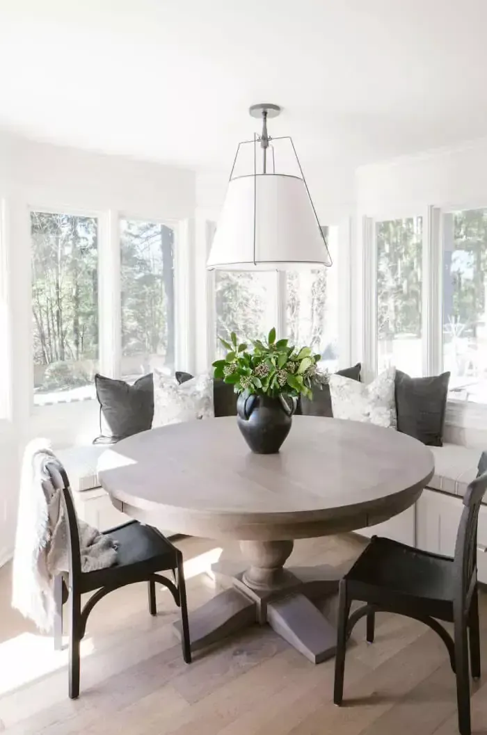Breakfast nook with round table and chairs