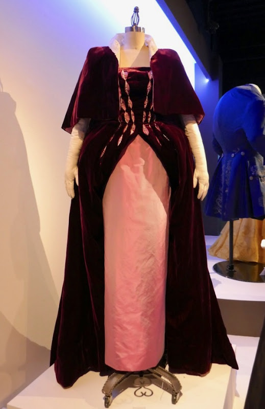 Phantom Thread Countess Henrietta Harding costume