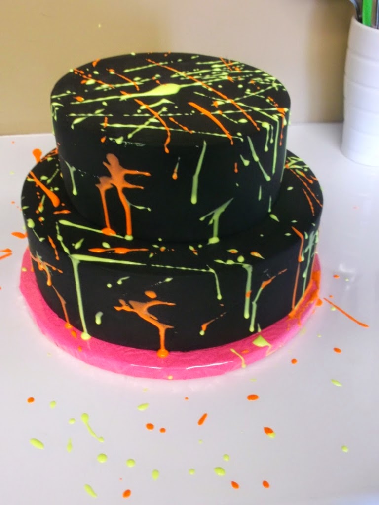 Kiwi Cakes: Fluorescent Graffiti Cake - Tutorial Tuesday